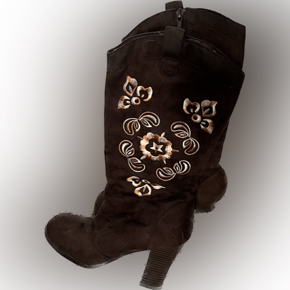 Vintage Ellemeno size 8 brown suede dress boots. Early 1990’s. Embroidered. EUC. - Picture 8 of 16